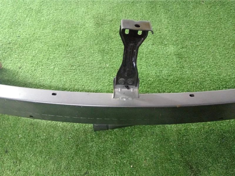 Усилитель бампера