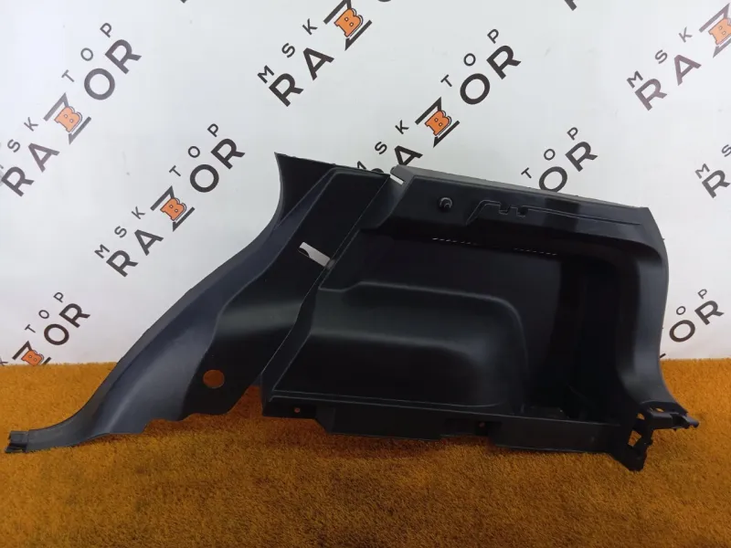 Обшивка багажника