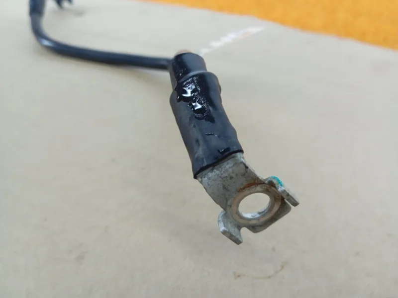 Клемма аккумулятор