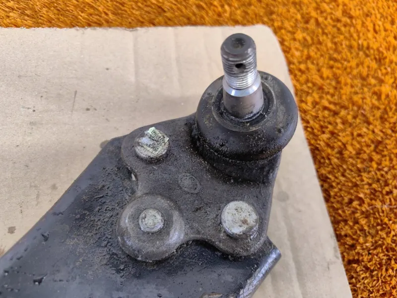 Рычаг подвески