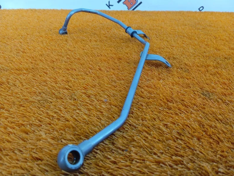 Трубка масляная