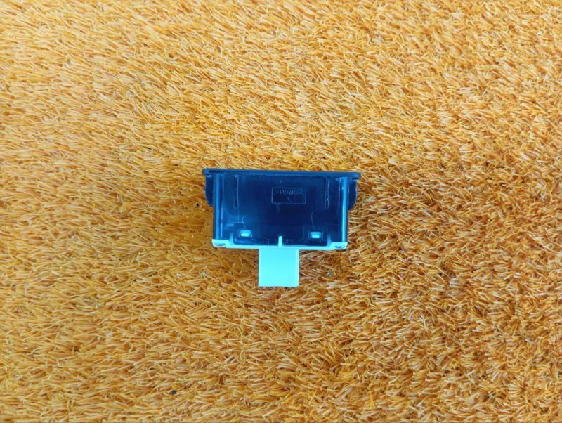 Кнопка багажника