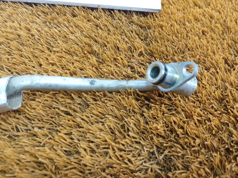 Трубка масляная