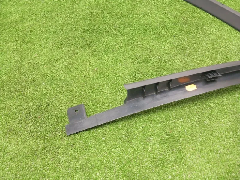 Уплотнитель стекла двери