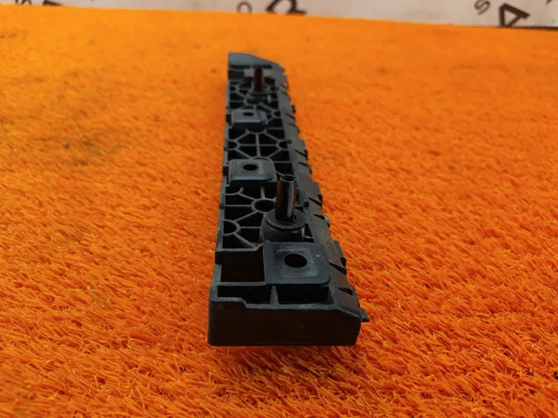 Крепление бампера