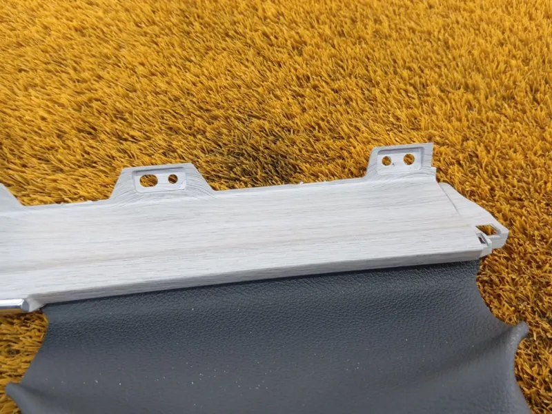 Декоративная накладка торпедо