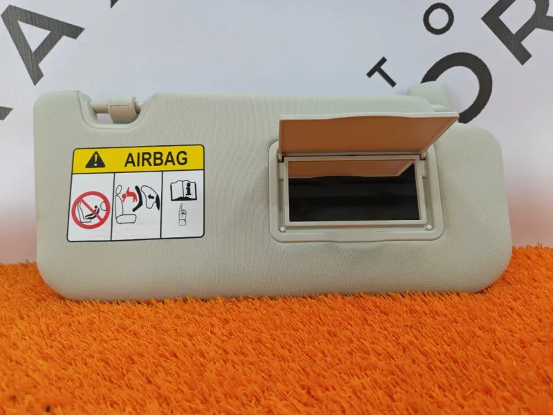 Козырек солнцезащитный