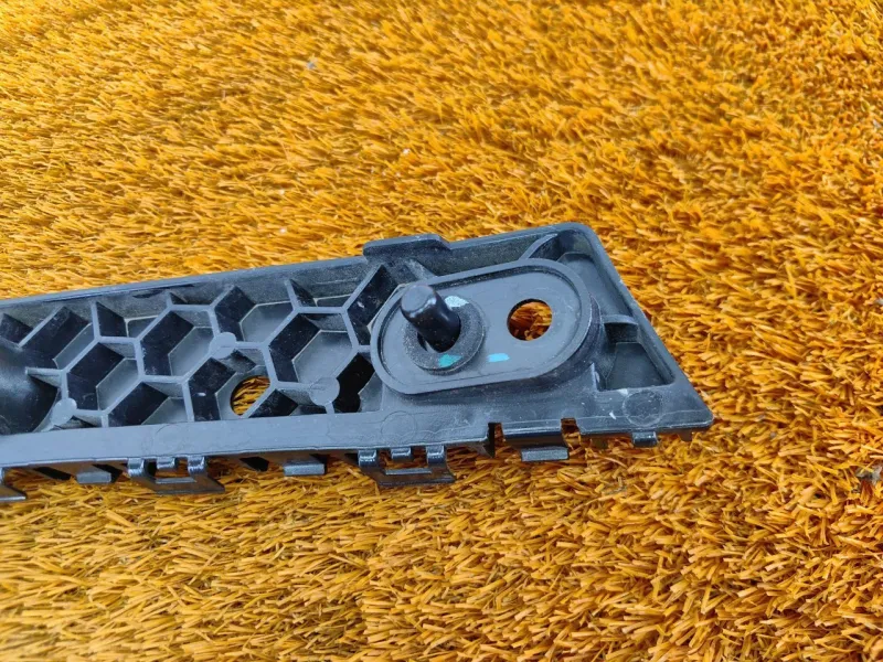 Кронштейн бампера