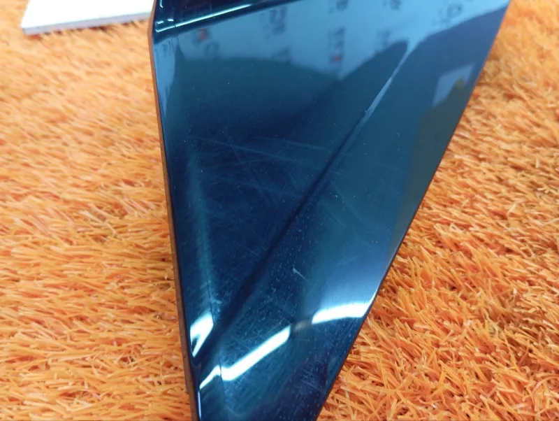 Уголок двери