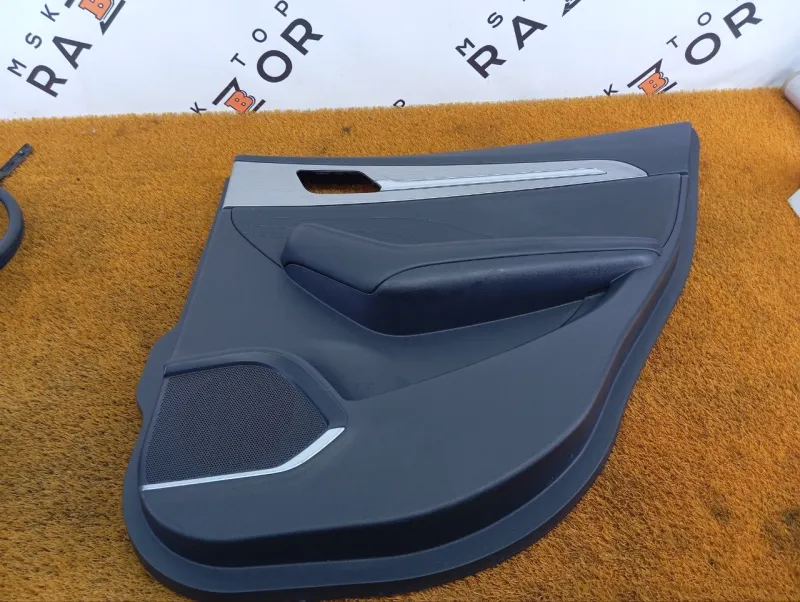 Обшивка двери