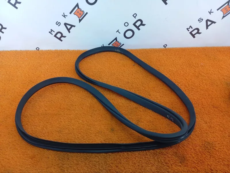 Уплотнитель проема двери