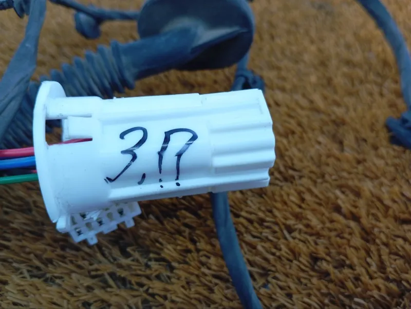 Проводка двери