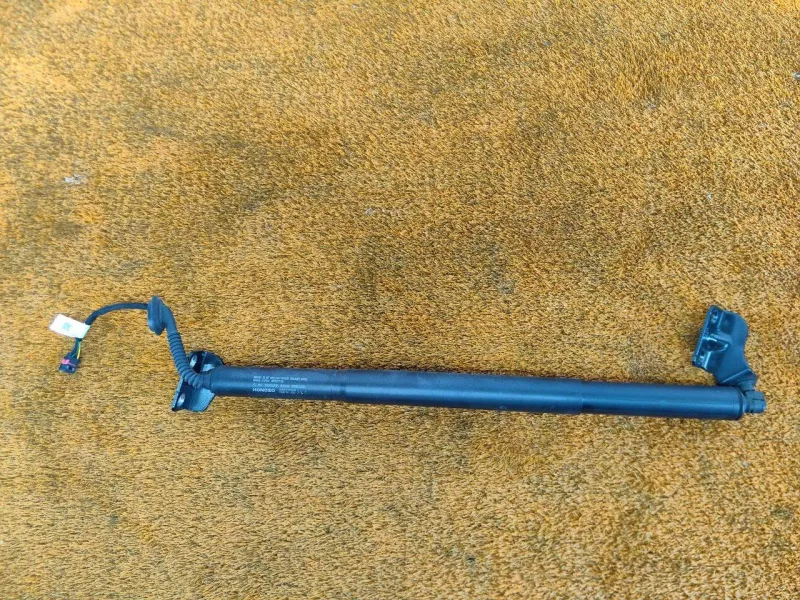 Амортизатор багажника