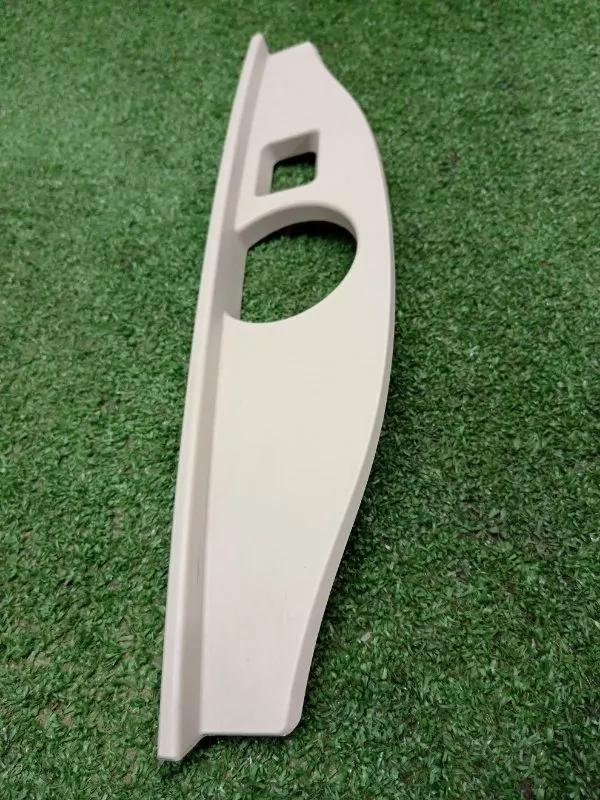 Накладка замка багажника