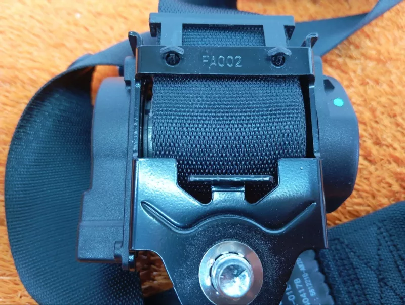 Ремень безопасности