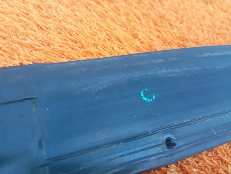 Уплотнитель двери