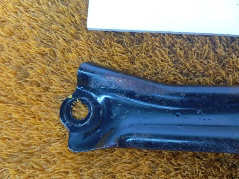 Стойка подрамника