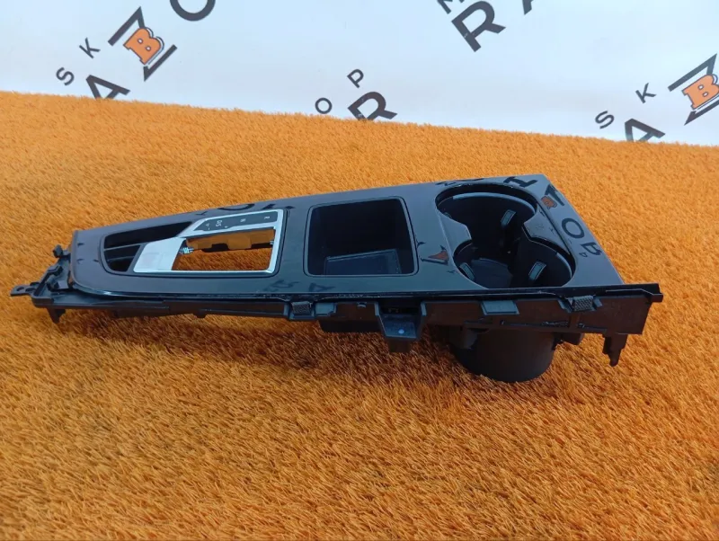 Накладка центральной консоли