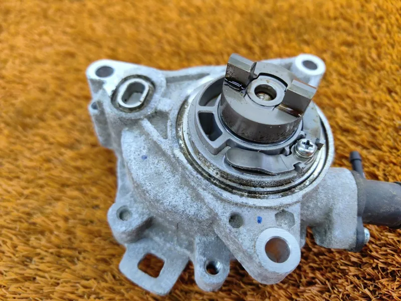 Насос вакуумный