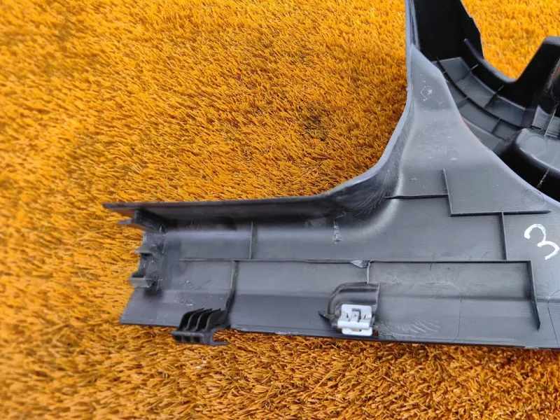 Накладка на порог салона