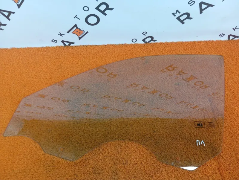 Стекло двери