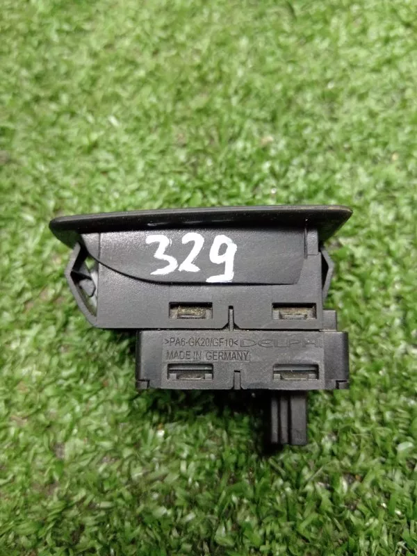 Кнопка стеклоподъемника