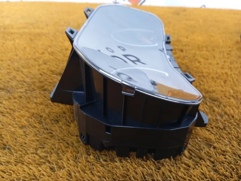 Панель приборов