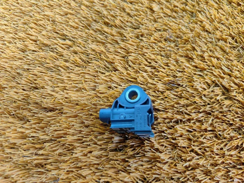 Датчик подушки безопасности