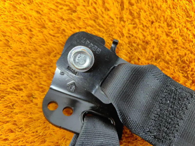 Ответная часть ремня безопасности