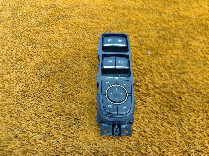 Блок управления стеклоподъемниками