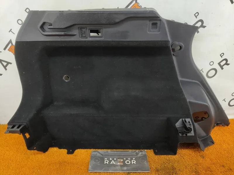 Обшивка багажника