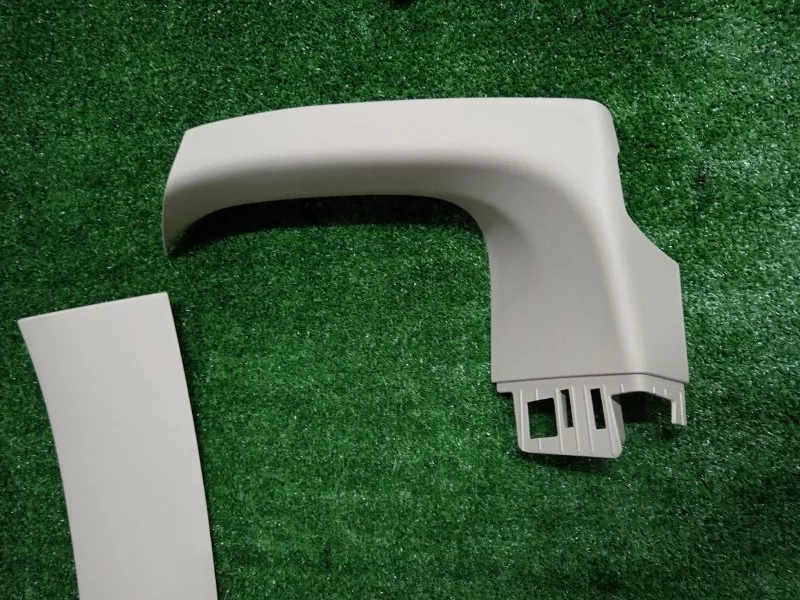 Обшивка двери багажника