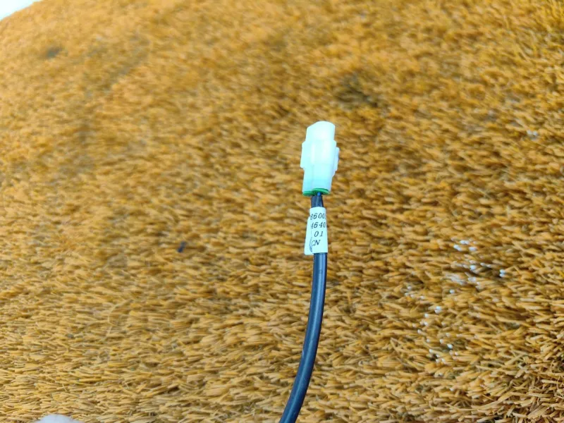 Кнопка открывания багажника