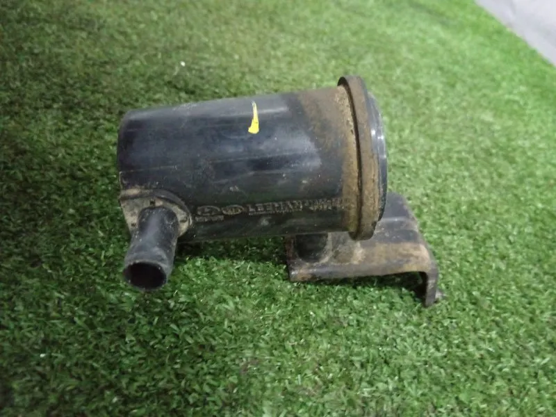 Бачок гидроусилителя руля