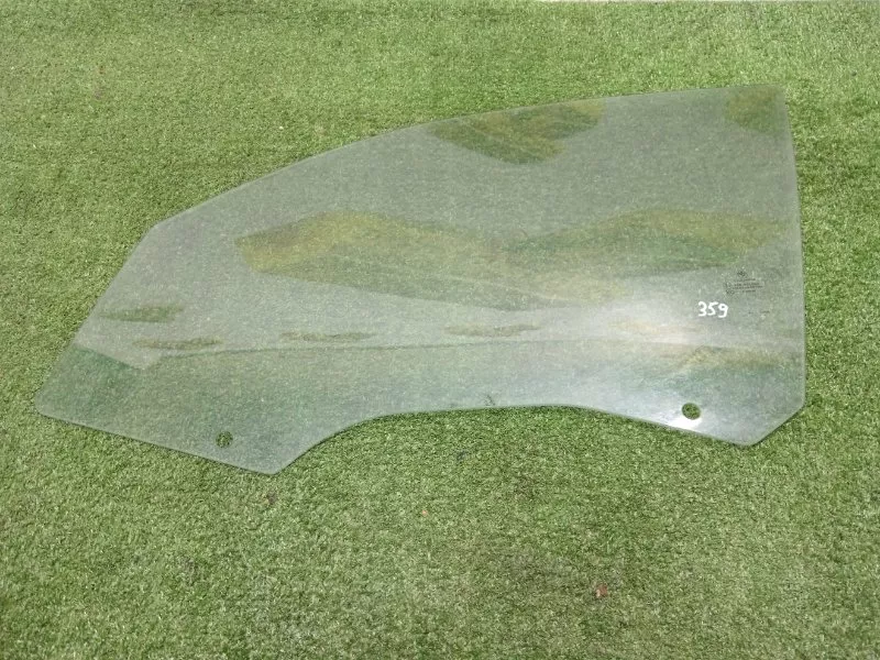 Стекло двери BMW 1-Series 2007 51337067791 E87, переднее левое