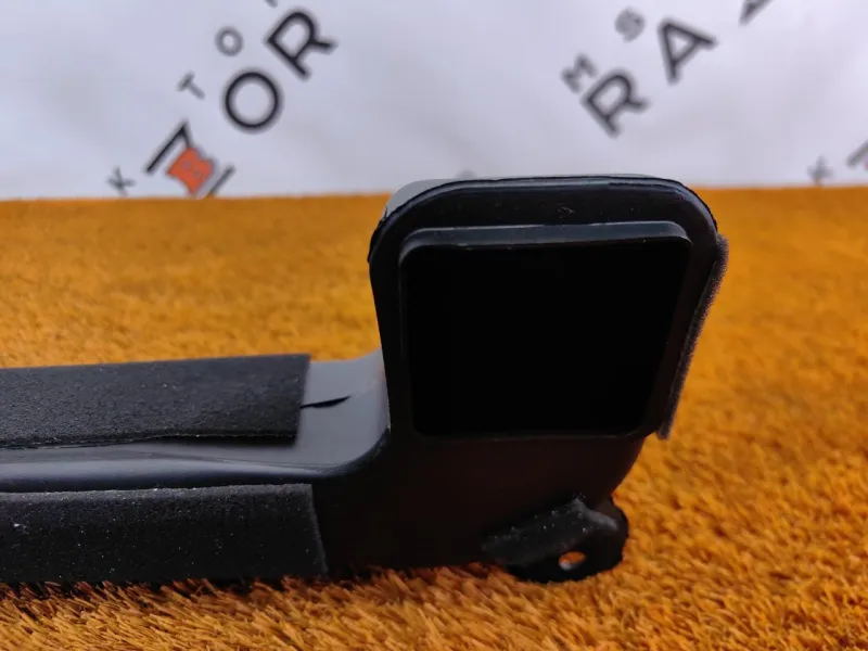 Воздуховод салона