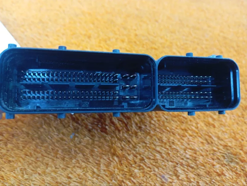 Блок управления двигателем