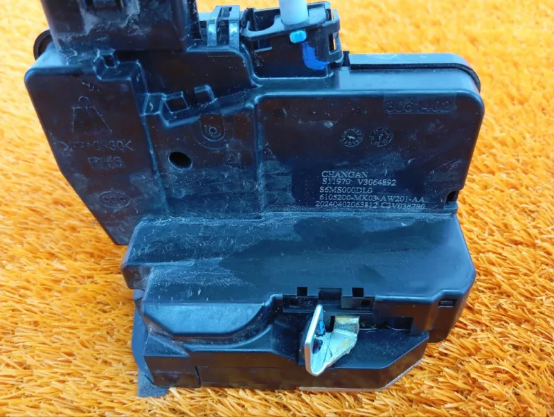 Замок двери