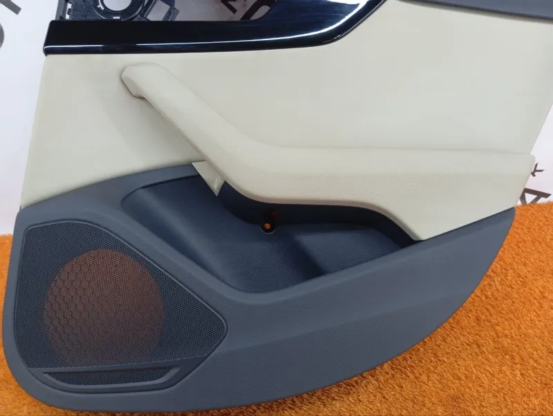 Обшивка двери