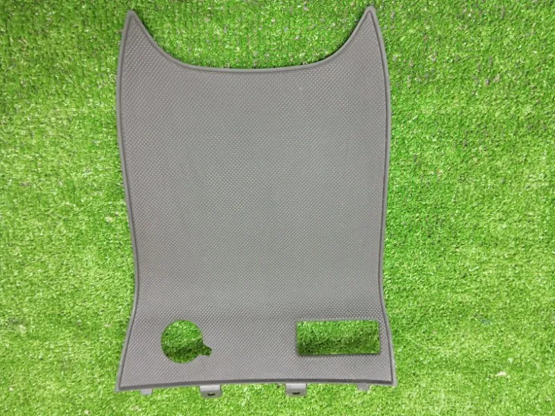 Коврик центральной консоли