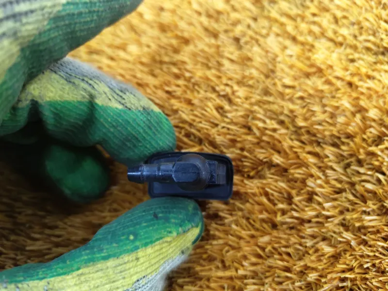 Форсунка стеклоомывателя