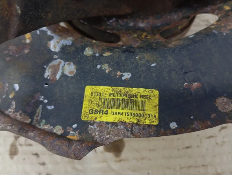 Кулак поворотный