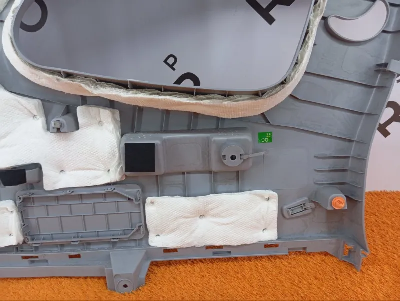 Обшивка багажника