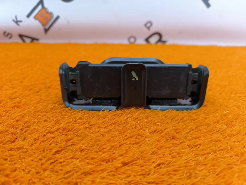 Демпфер крышки багажника