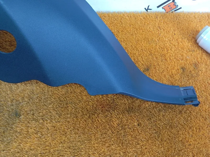 Обшивка багажника