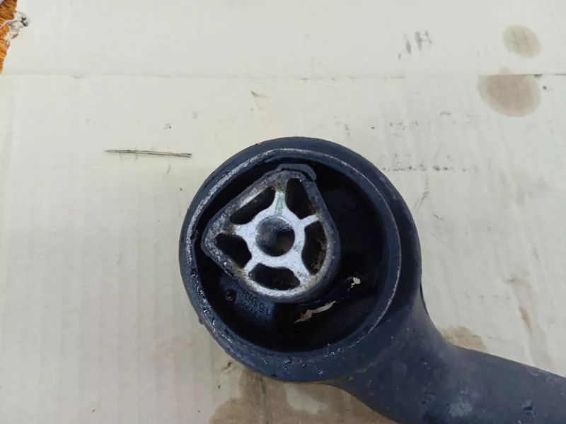 Рычаг подвески