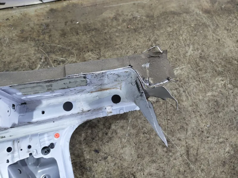 Порог с центральной стойкой