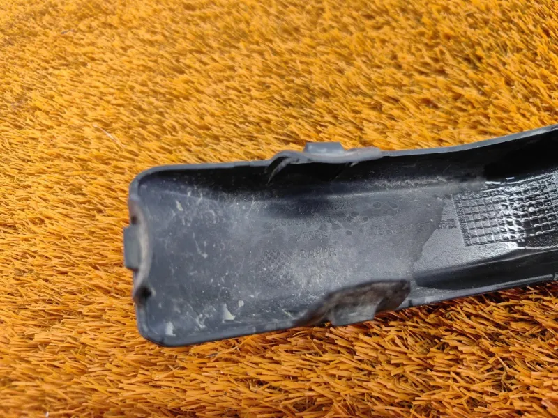 Накладка бампера