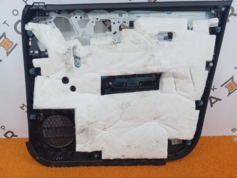 Обшивка двери