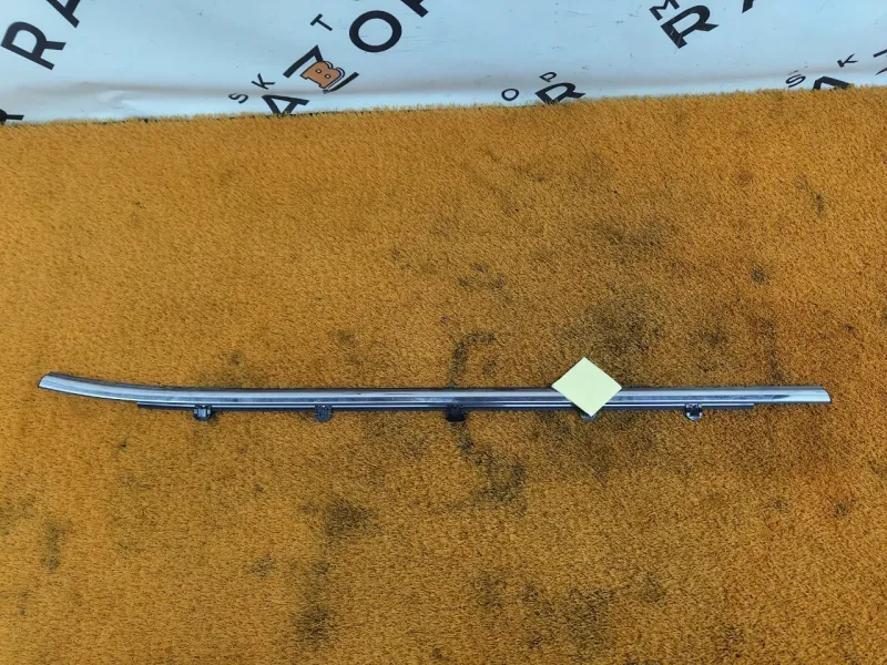 Молдинг стекла